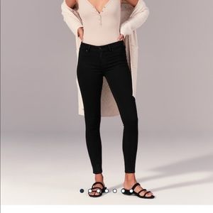 Abercrombie black mid rise jean leggings